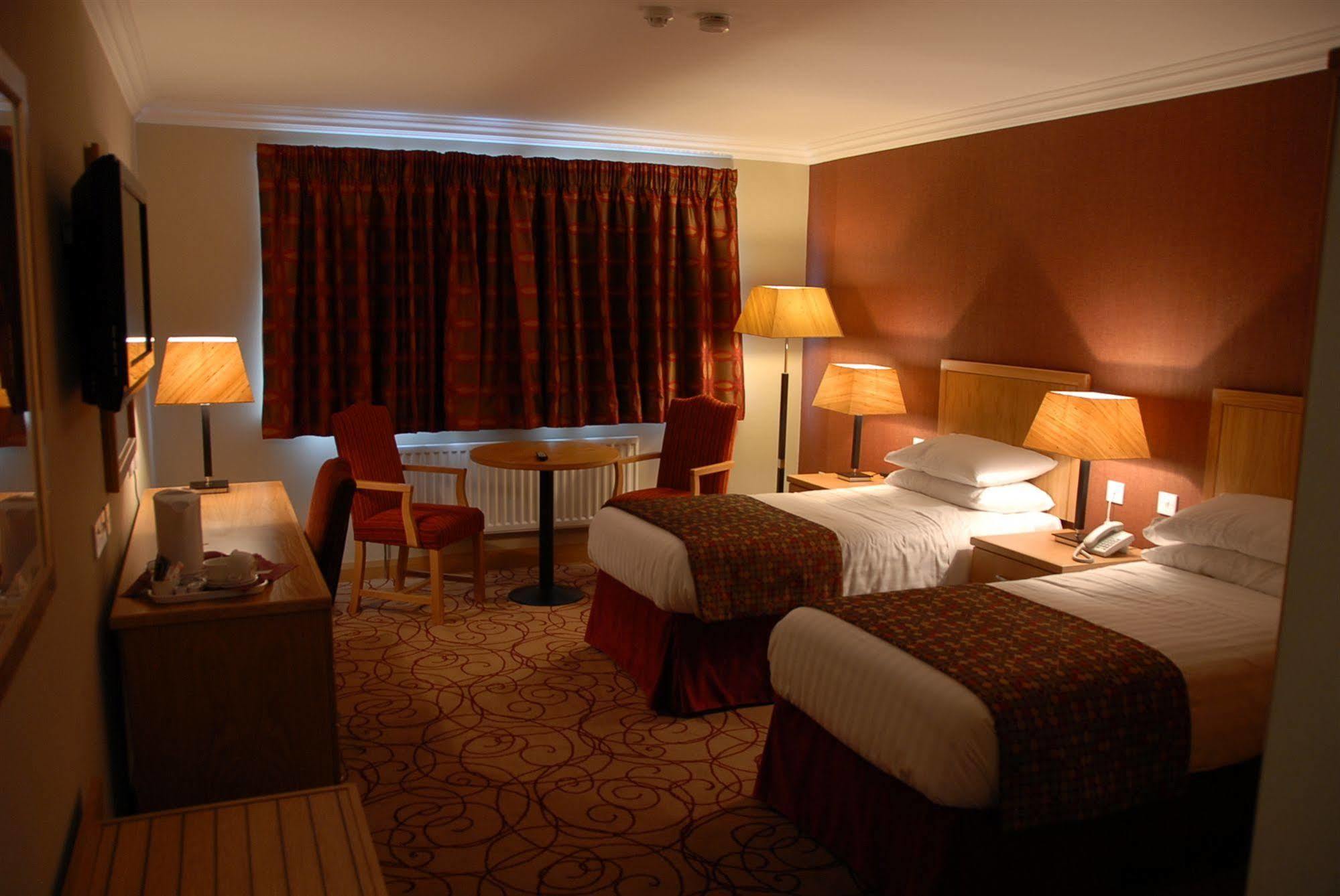 Curran Court Hotel Larne Bagian luar foto