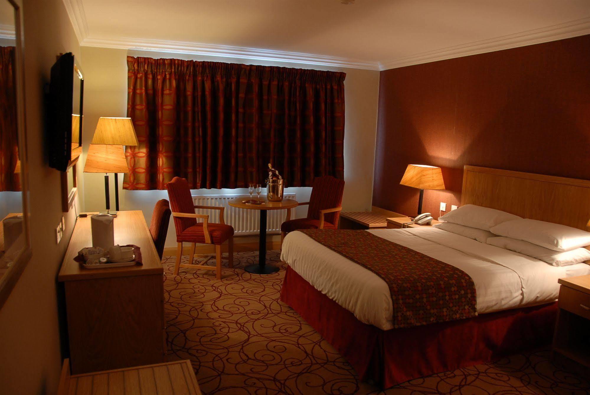 Curran Court Hotel Larne Bagian luar foto
